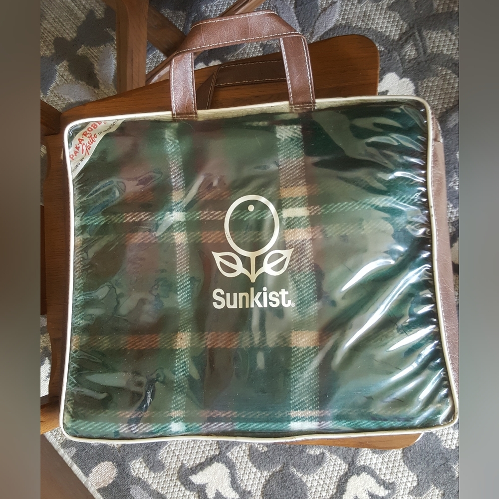 Unique Rare SUNKIST Faribo blanket